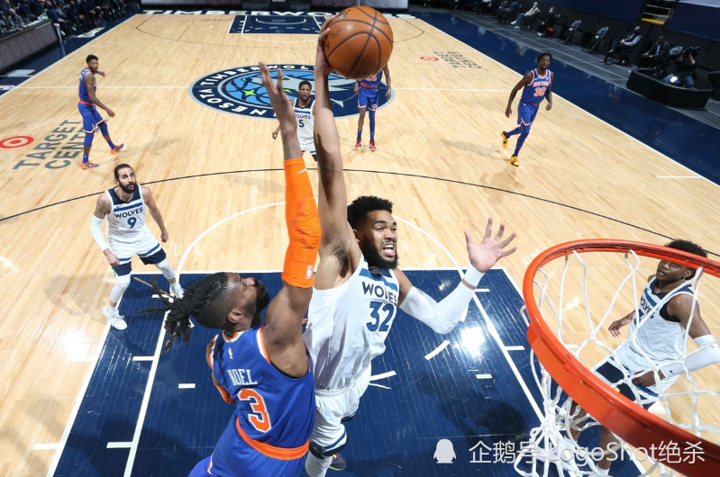  森林狼爱德华兹绝杀雷霆完成以下克上  