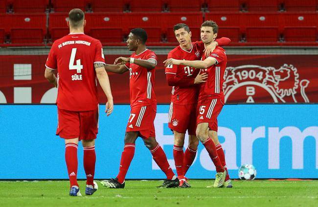  法兰克福强势逆袭登顶德甲榜首位置  